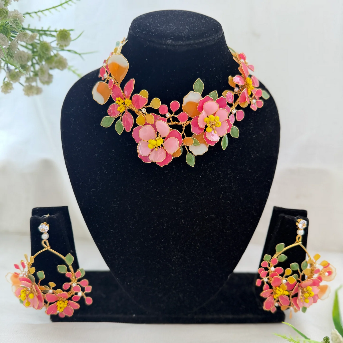Elia Necklace and Earrings Set