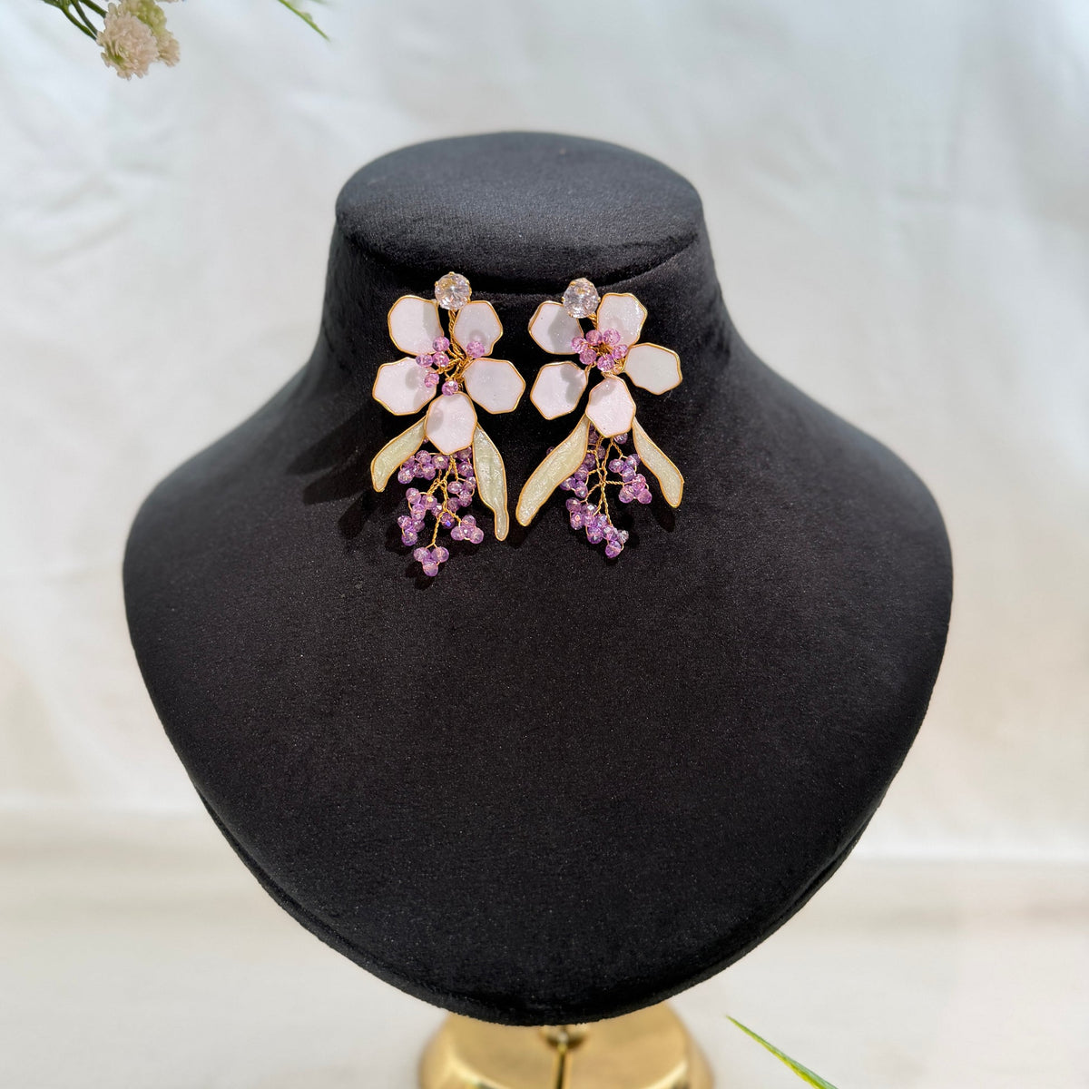 Neoma Earrings Florase image 1
