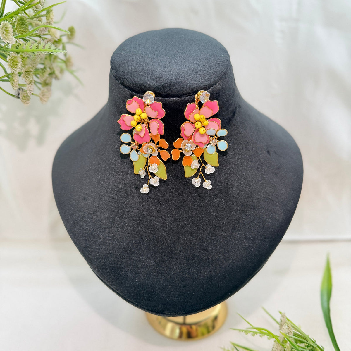 Ninel Earrings Florase image 1